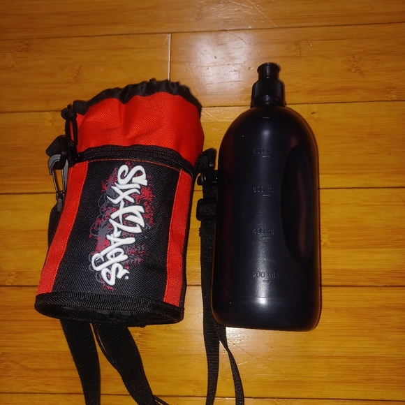 Six Flags reusable bottle bundle - Picture 5 of 8